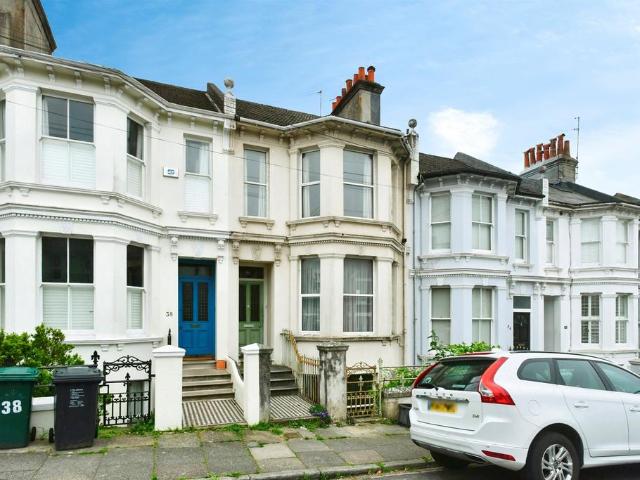 House for sale in Round Hill, Brighton & Hove