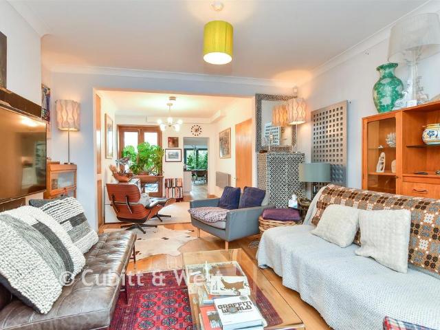 House for sale in Round Hill, Brighton & Hove