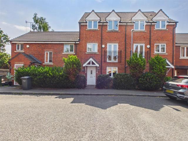 House for sale in The Ronkswood, Worcestershire
