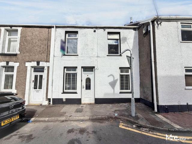 House for sale in Briton Ferry