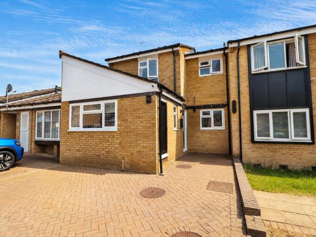 House for sale in Borehamwood, Hertsmere