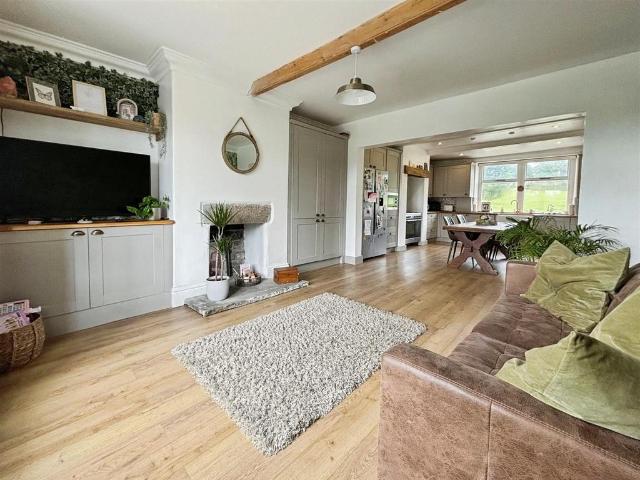 House for sale in Eccleshill, West Yorkshire