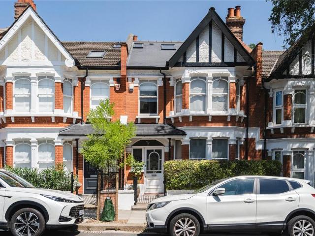 House for sale in Dulwich Village, Greater London