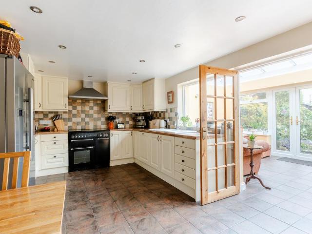 House for sale in Downend, South Gloucestershire