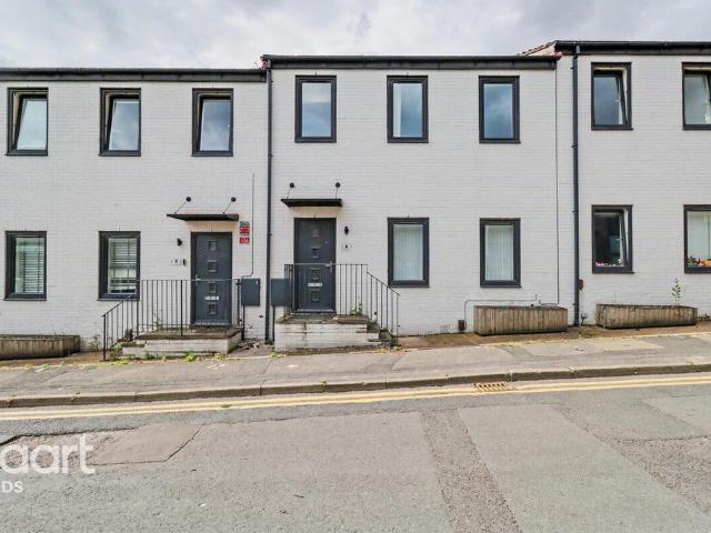 House for sale in Leylands, West Yorkshire