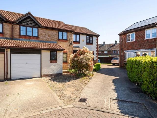 House for sale in South Ockendon, Essex