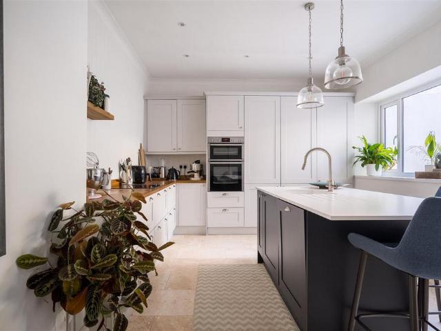 House for sale in Mount Wise