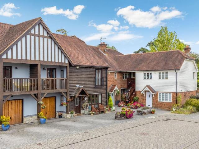House for sale in Sandown Park, Kent