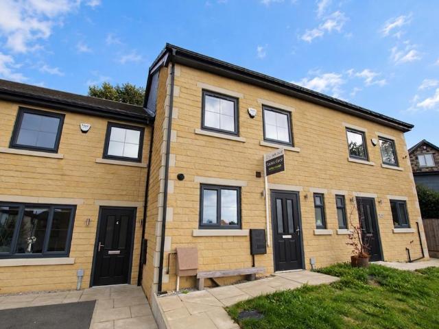 House for sale in Wardle, Rochdale