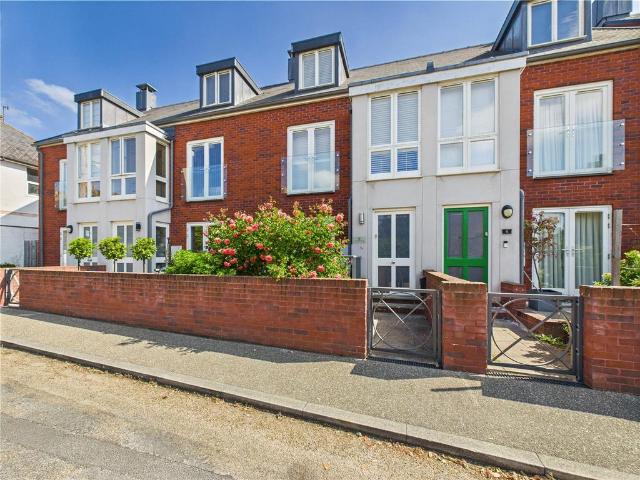 House for sale in Whisstocks Place, Eastbridge