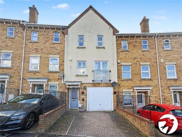 House for sale in Luton, Chatham