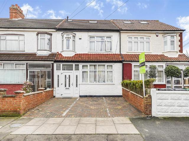 House for sale in Greater London
