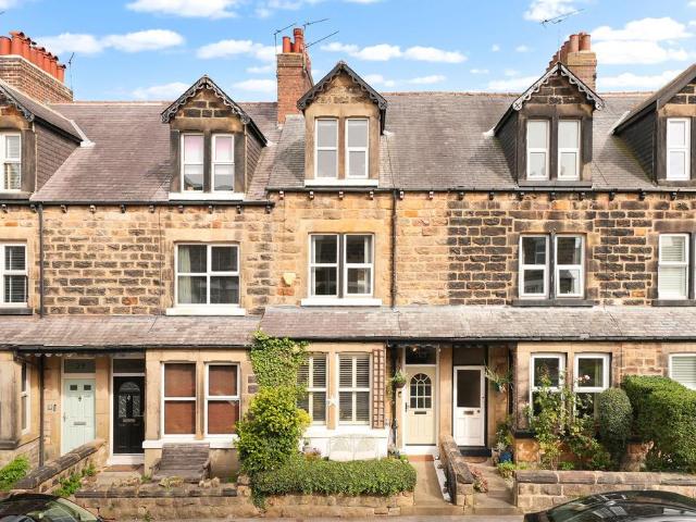 House for sale in Harlow, Harrogate
