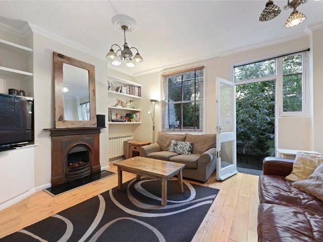 House for sale in Shepherd's Bush, Greater London