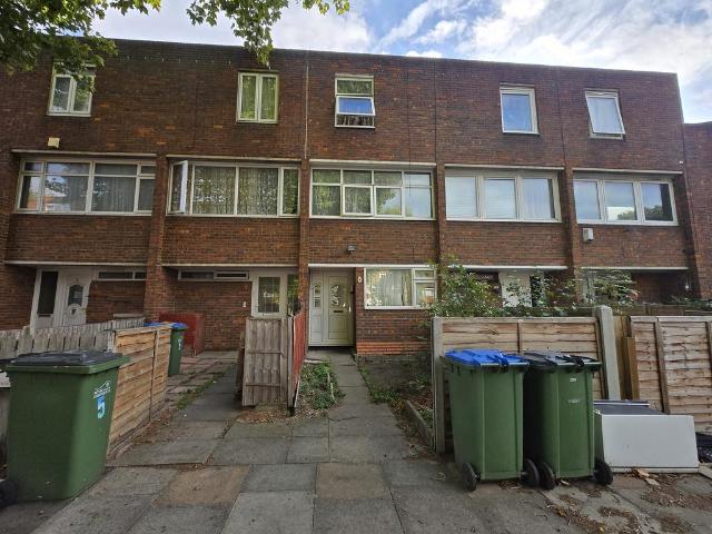 House for sale in Royal Borough of Greenwich, Greater London