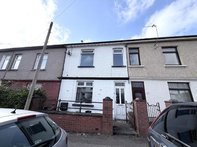 House for sale in Llantwit Fardre, Church Village