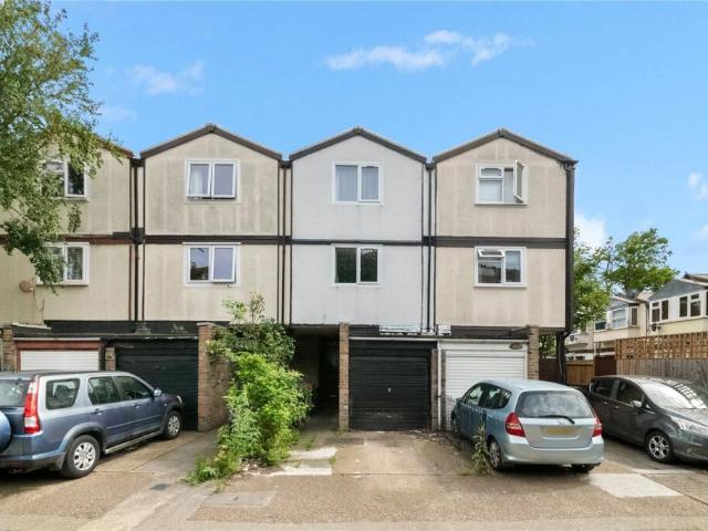 House for sale in West Ham, Greater London