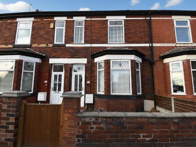 House for sale in Barton upon Irwell, Salford