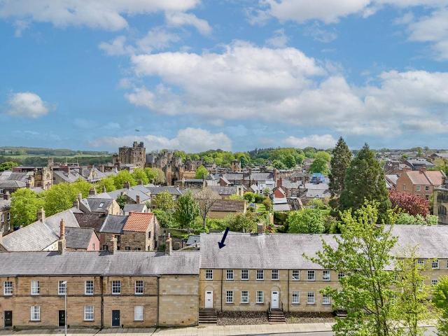 House for sale in Alnwick, Northumberland
