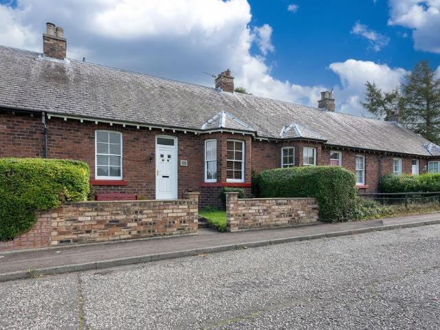 House for sale in Newtongrange, Midlothian
