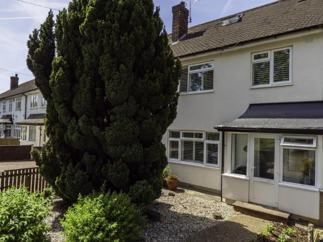 House for sale in London Borough of Ealing, Hanwell
