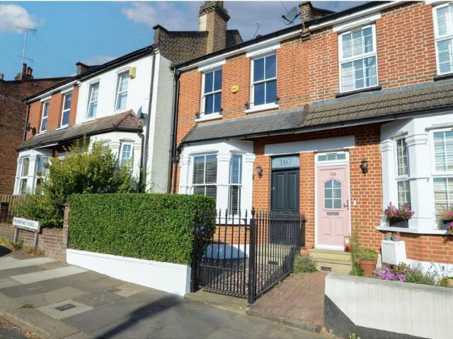 House for sale in Colney Hatch, Greater London