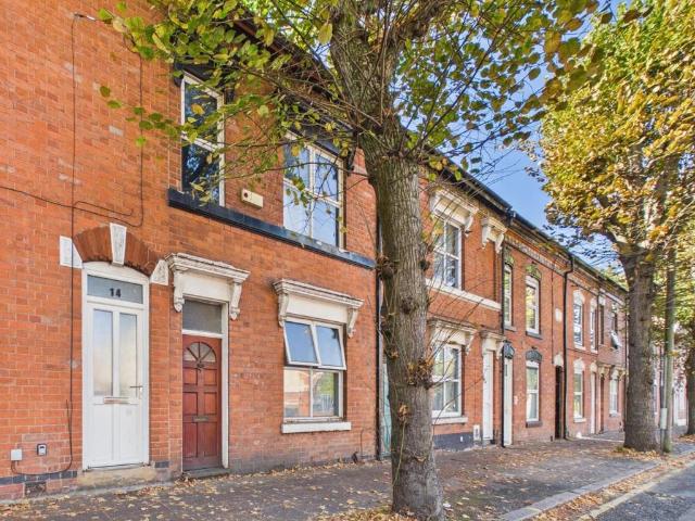 House for sale in Bede Island, Leicester