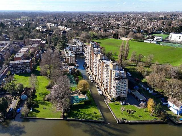 House for sale in London Borough of Richmond upon Thames, Greater London