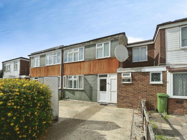 House for sale in London Borough of Barking and Dagenham, Greater London