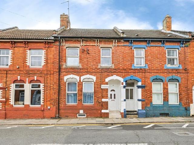 House for sale in Semilong, Northampton