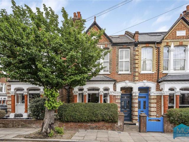 House for sale in Highbury, Greater London