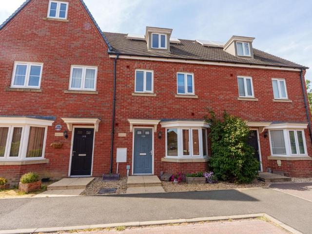 House for sale in Oundle