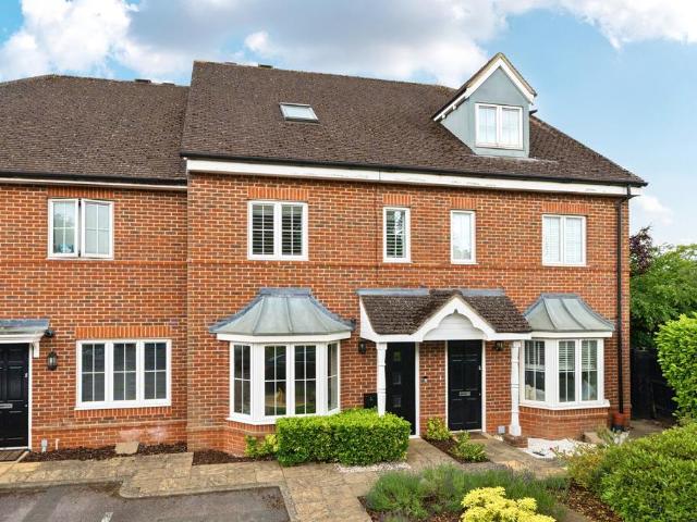 House for sale in Winnersh