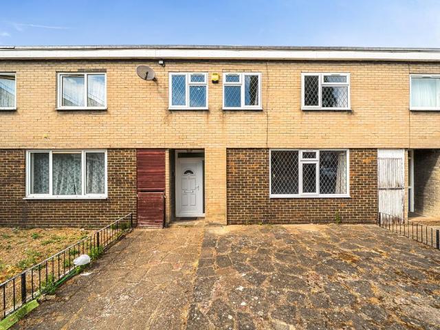 House for sale in London Borough of Lewisham, New Cross