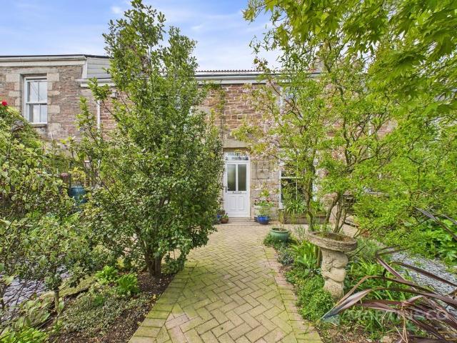 House for sale in Carharrack, Cornwall