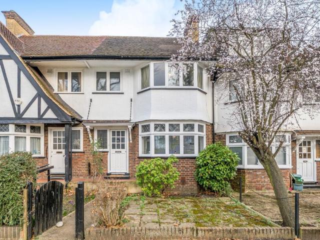 House for sale in London Borough of Ealing, Park Royal