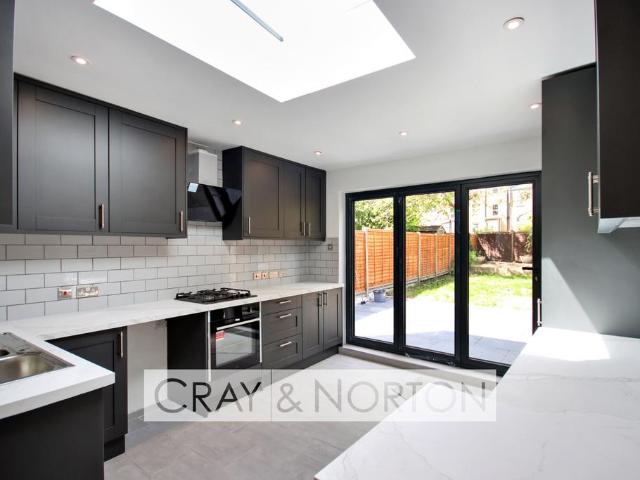 House for sale in London Borough of Croydon, Addiscombe