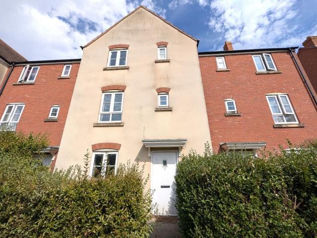 House for sale in Gloucester, Gloucestershire