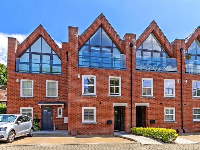 House for sale in St Albans, Bernards Heath