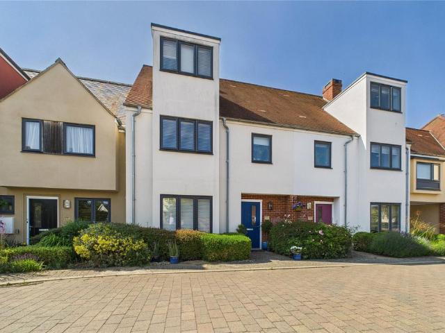 House for sale in Chelmondiston, Suffolk