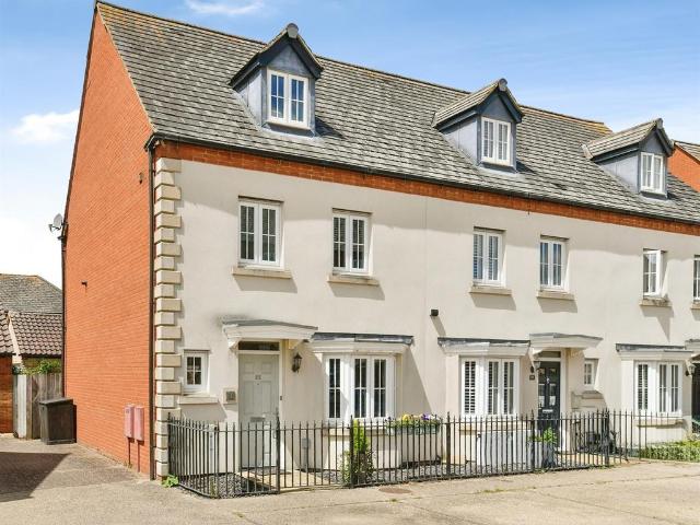 House for sale in Lower Stondon, Bedfordshire