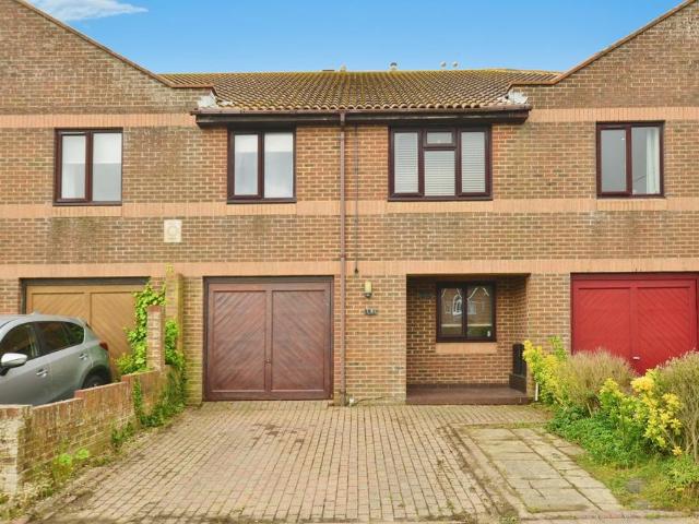 House for sale in Folkestone, Kent