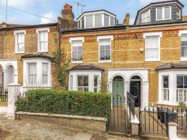 House for sale in Clapham Junction, Greater London