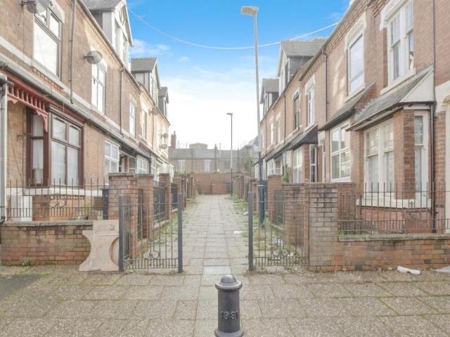 House for sale in Highfields, Leicester