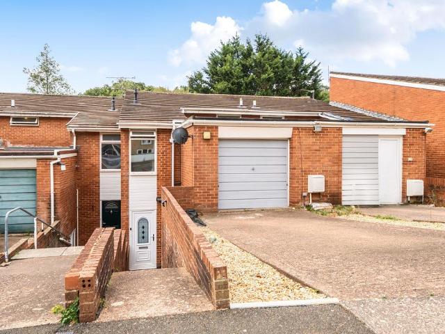 House for sale in Foxhayes, Exeter