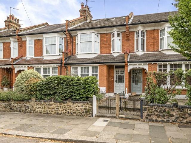 House for sale in New Southgate, Greater London