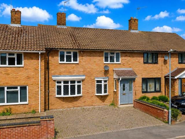 House for sale in Bourne End, Pouchen End