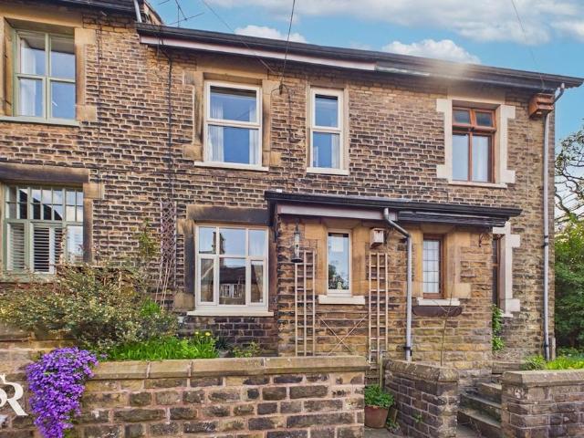 House for sale in Charlesworth, East Midlands
