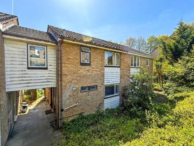 House for sale in Sleepers' Hill, Hampshire