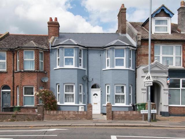 House for sale in Broomgrove, Guestling Green